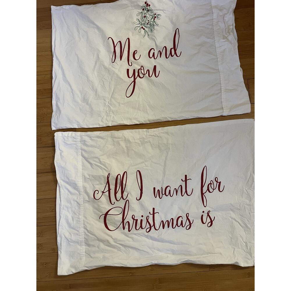 2 Pillowcases. Merry & Christmas. Red And White. 100% Cotton. Standard